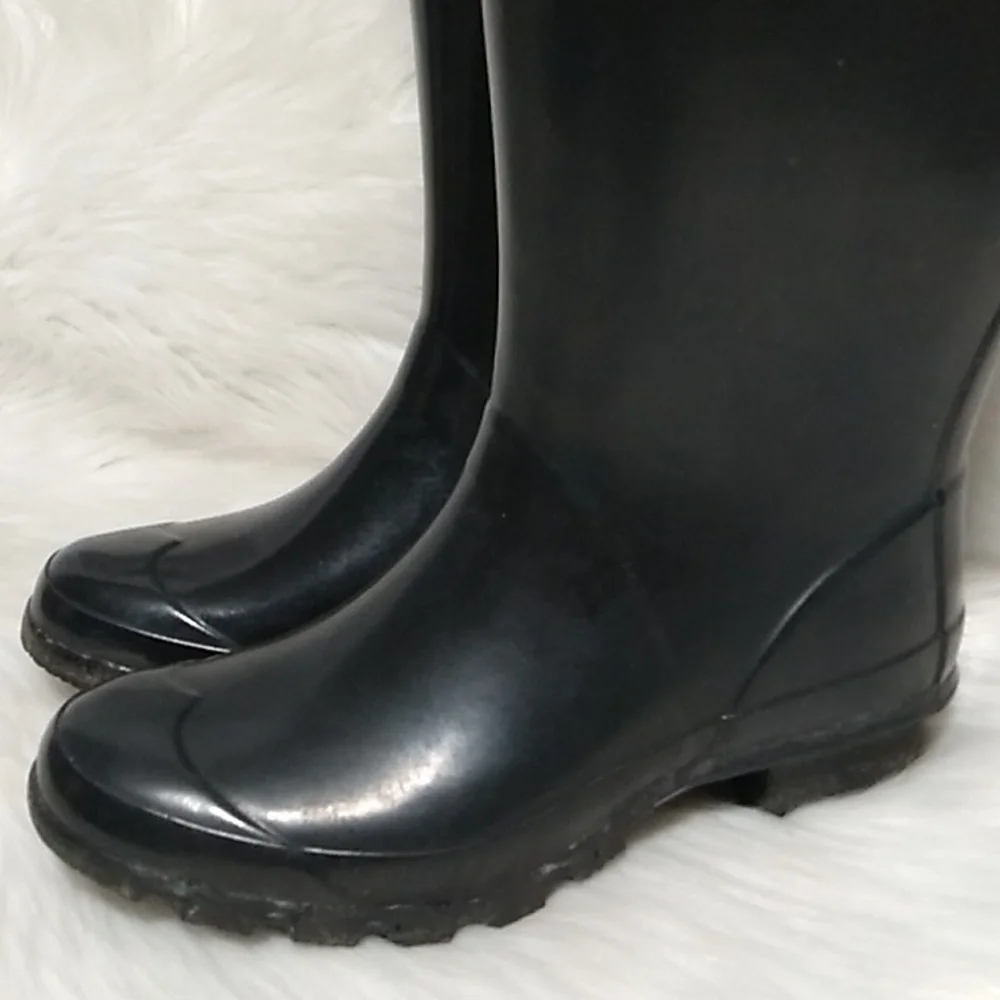 SALE! Hunter Boots Gently Worn Sz.5-6 (E-4) - Picture 7 of 16